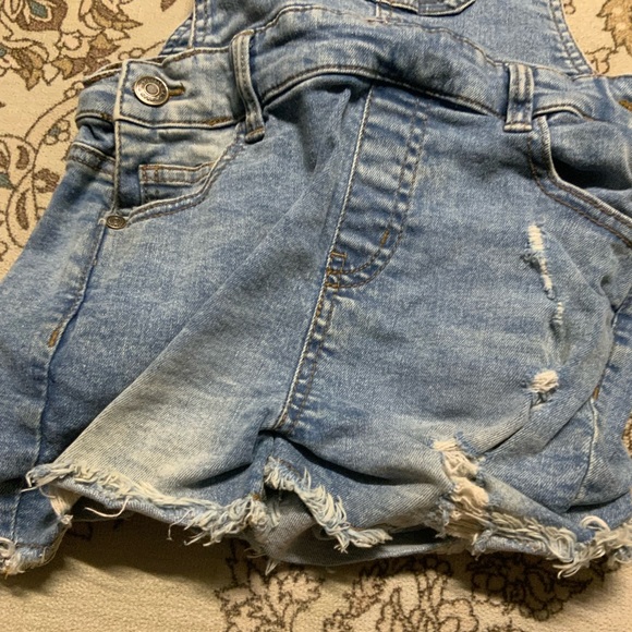 (Girls 8-10 light blue overalls) - Picture 2 of 7